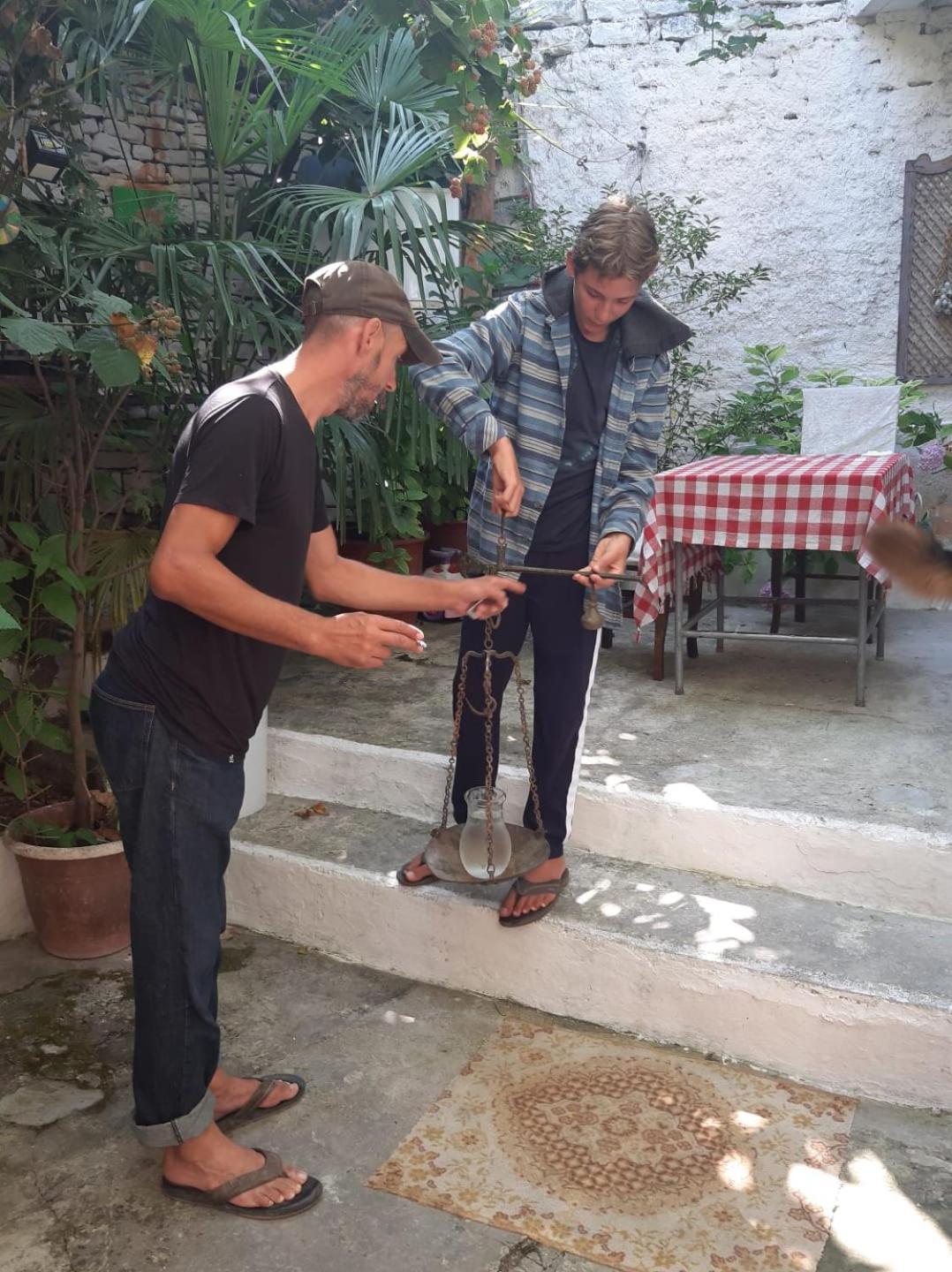 Vrenjo Guesthouse Gjirokastër Exterior foto